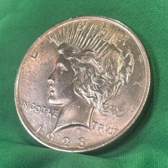 1923 Peace Dollar BU Choice Uncirculated Silver $1 Coin #205157249935 - Picture 4 of 8